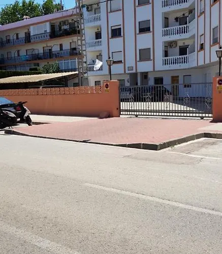 Denia Апартаменти *